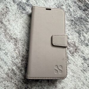Savesleeve Beige Wallet Phone Case with Card Slots- iPhone 16 series